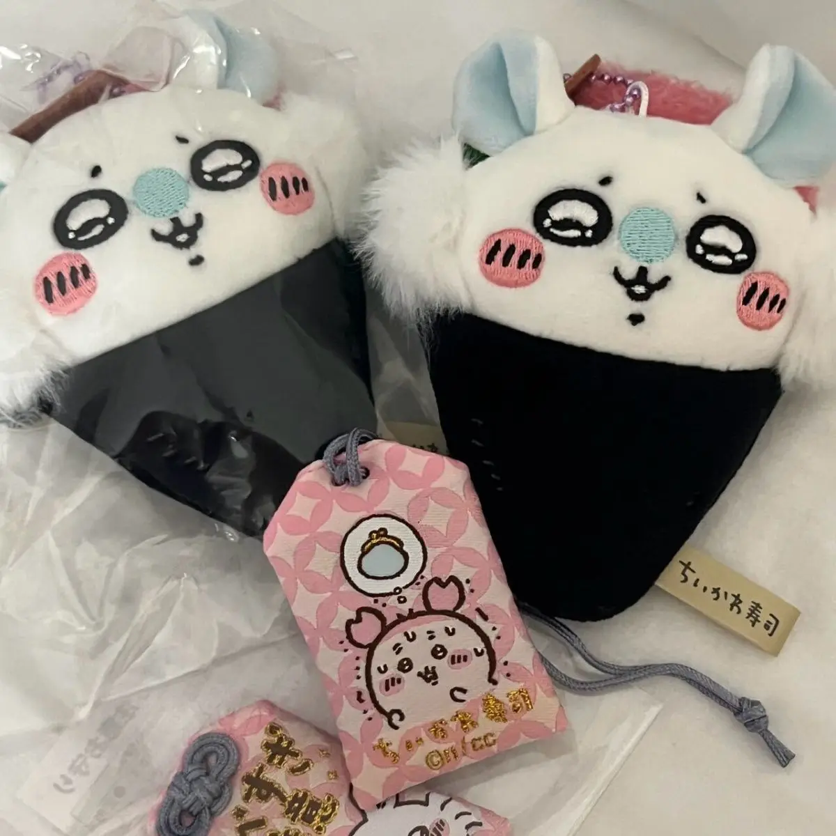 Chiikawa pendant acrylic Momon - Mini Backpack Purse recension och pris